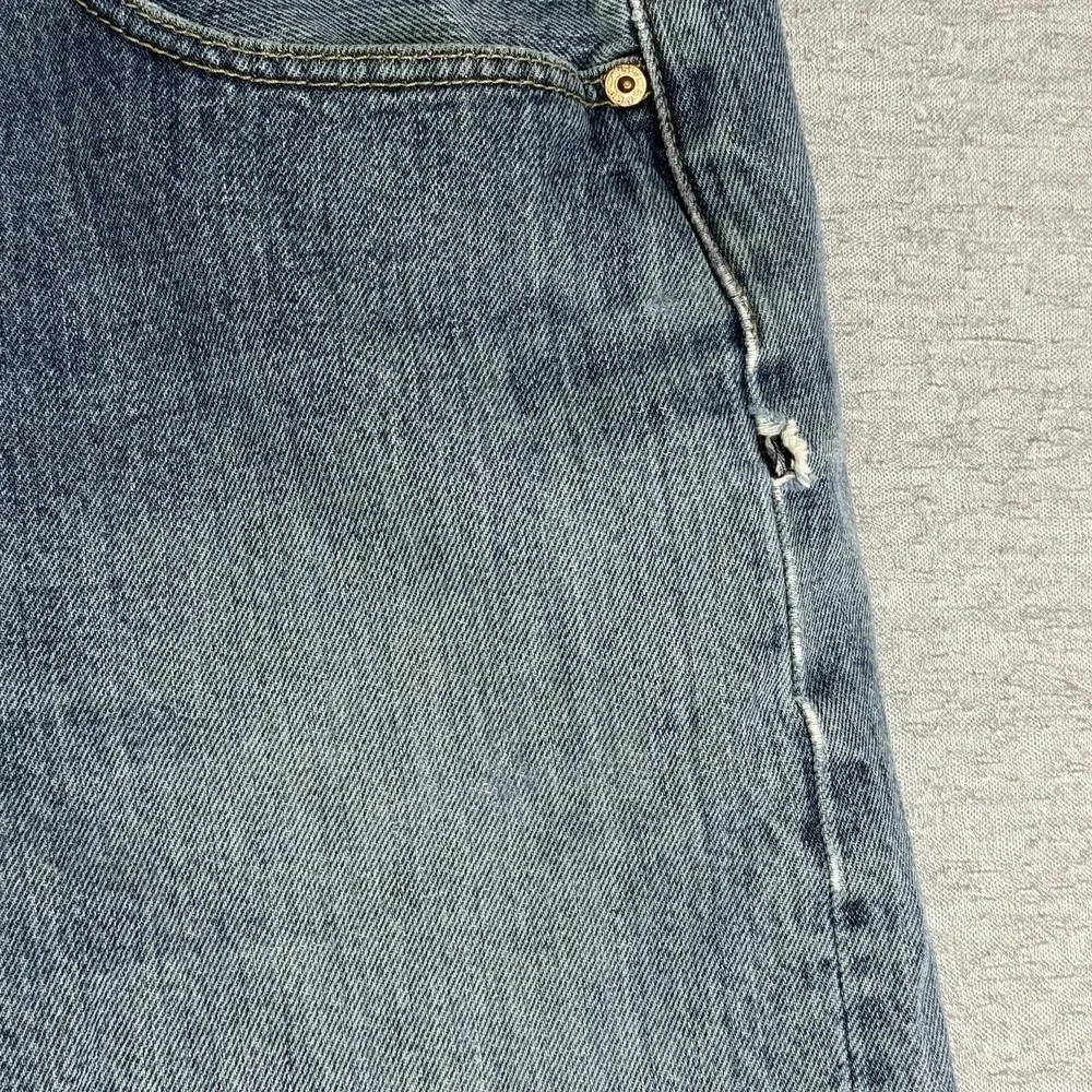 Levi's 501 Original Fit Men Jeans 44x32 Button Fly Straight Leg Light Wash Denim